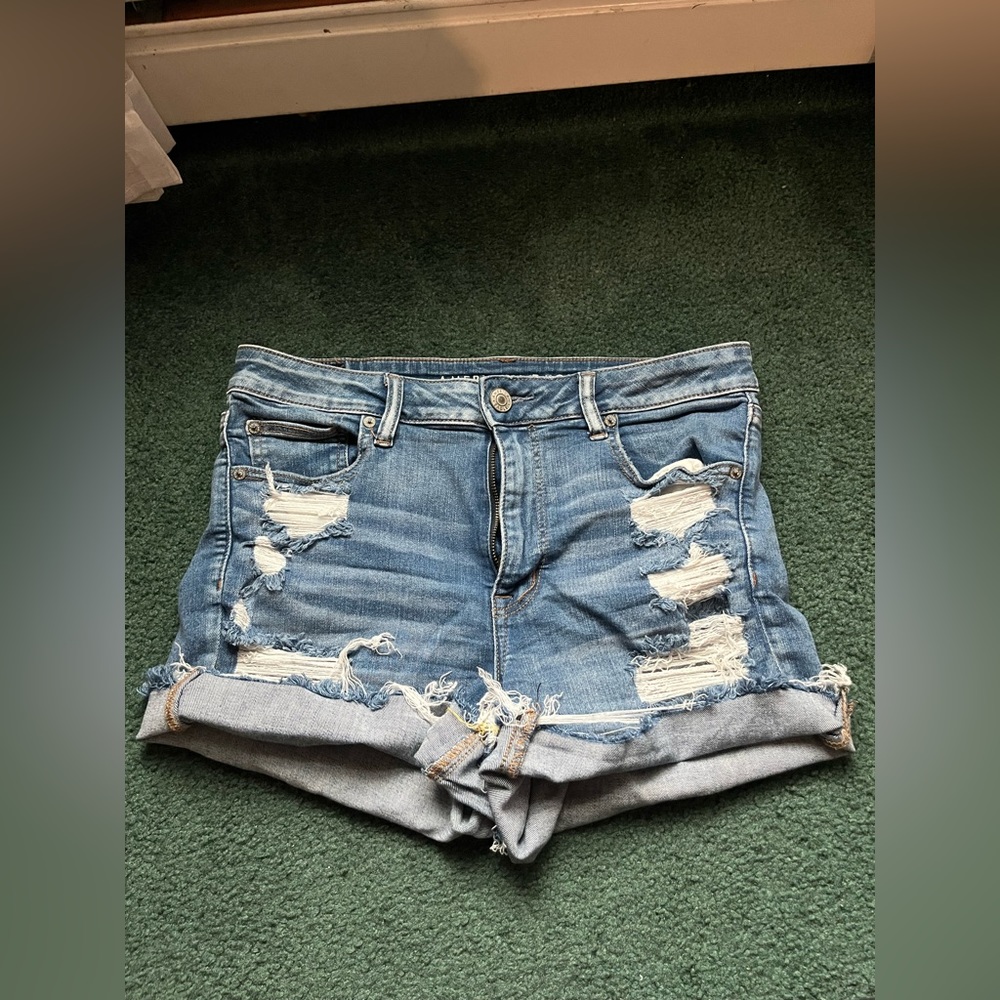 American eagle ripped jean shorts